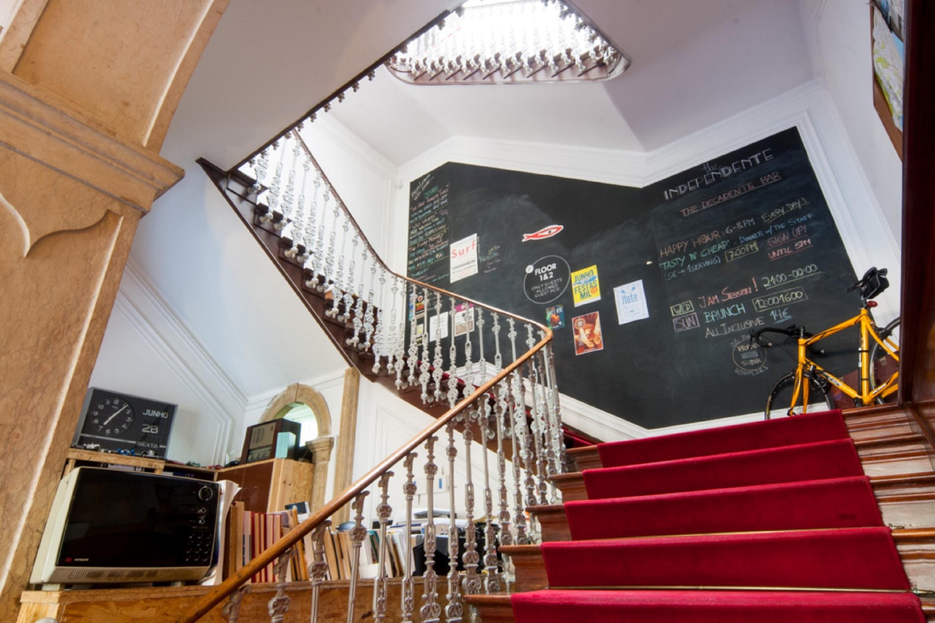 Independente Principe Real Hostel Lisbon Exterior photo